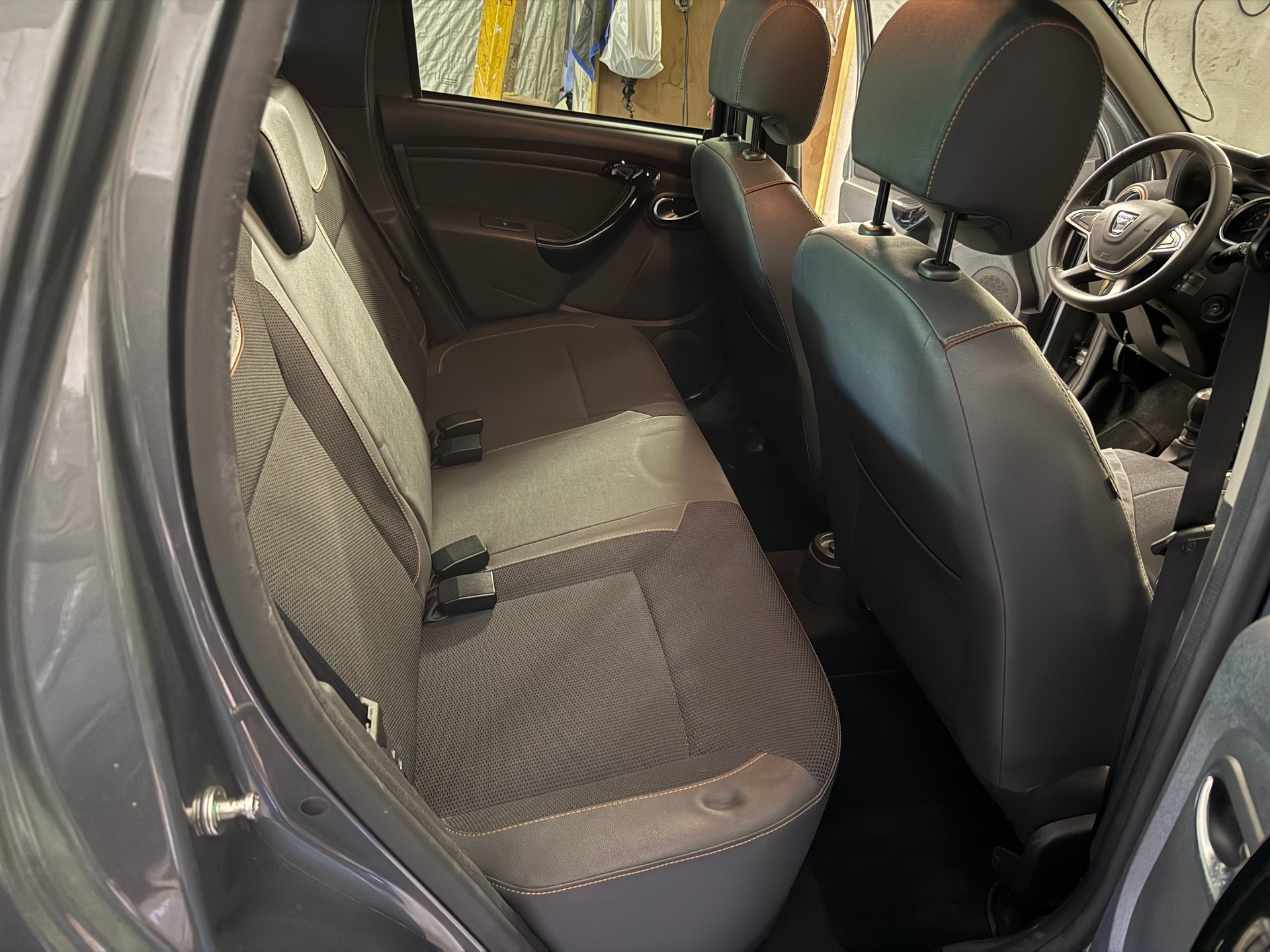 DACIA Duster 1.2 T Privilège 4x4-image-15