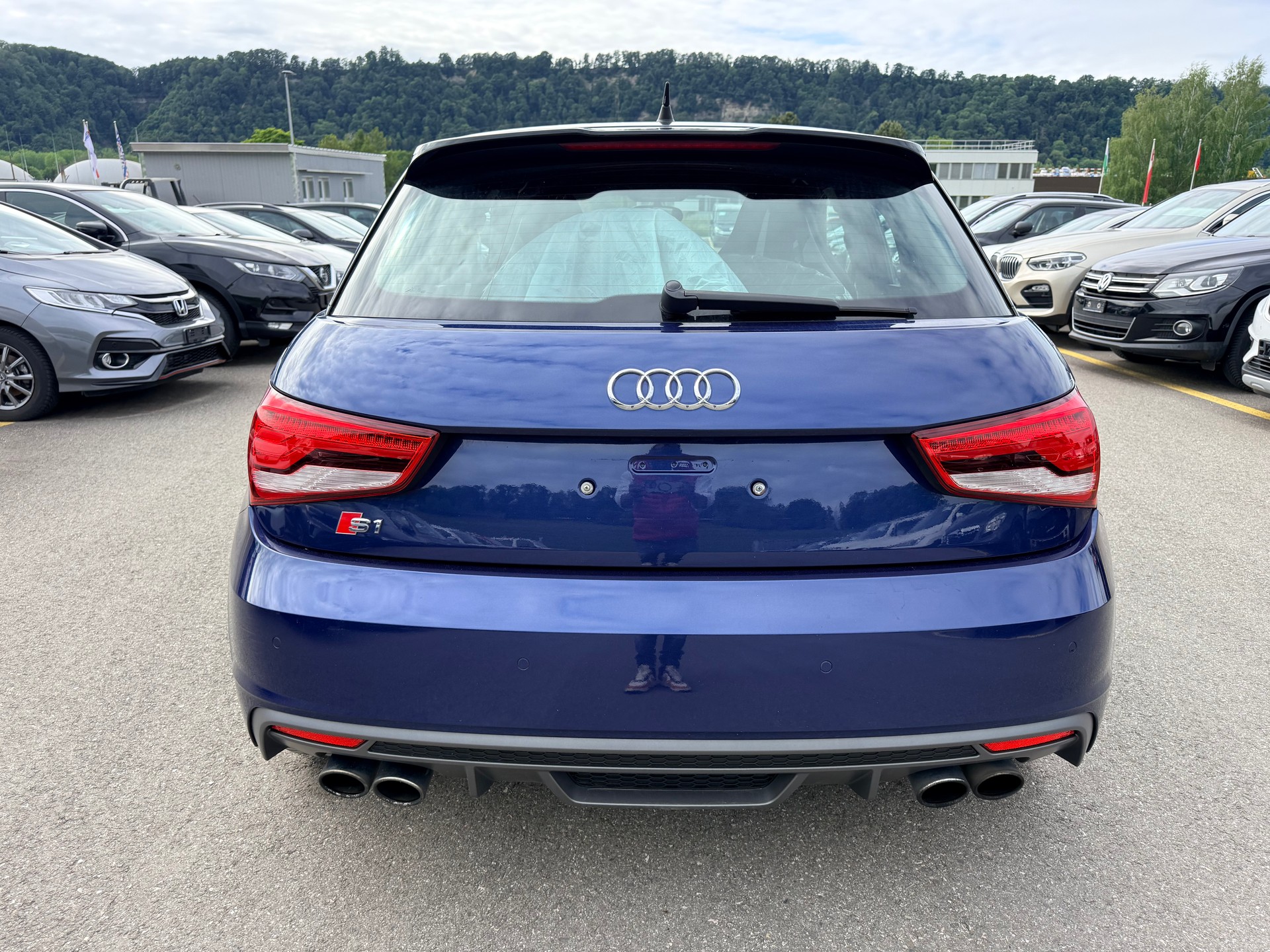 AUDI S1 Sportback 2.0 TFSI Sport quattro-image-12