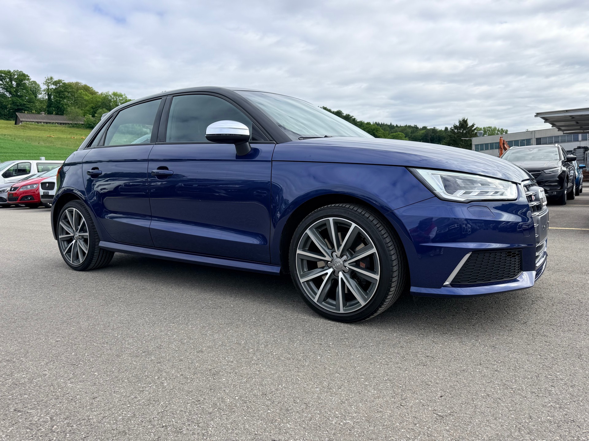 AUDI S1 Sportback 2.0 TFSI Sport quattro-image-6