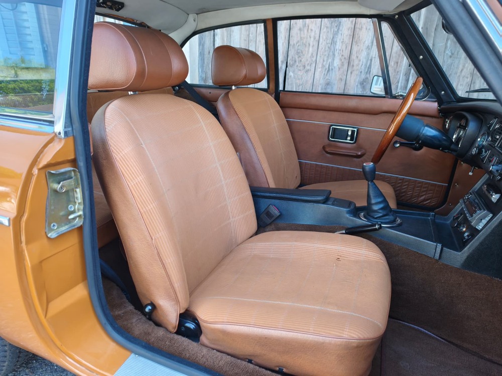 MG MGB GT-image-6