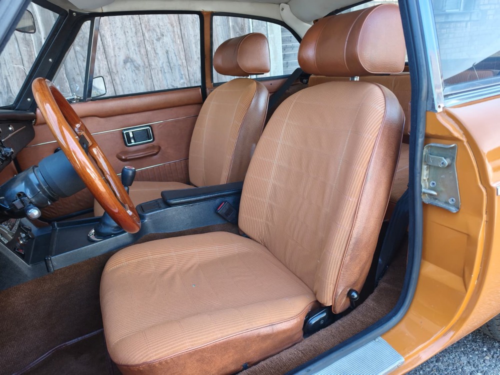 MG MGB GT-image-4