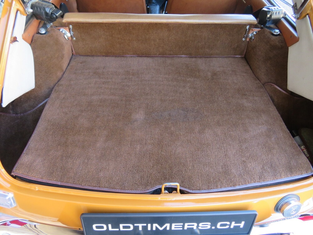 MG MGB GT-image-11