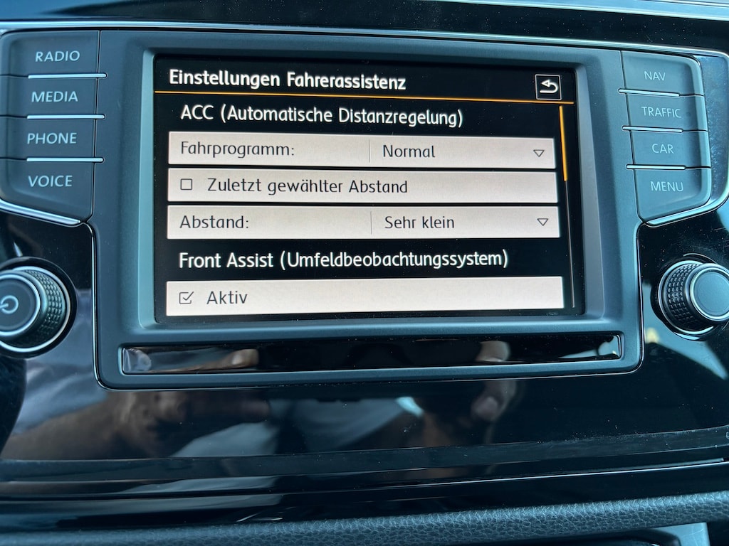 VW Touran 1.4 TSI BlueMotion Technology Comfortline DSG-image-12