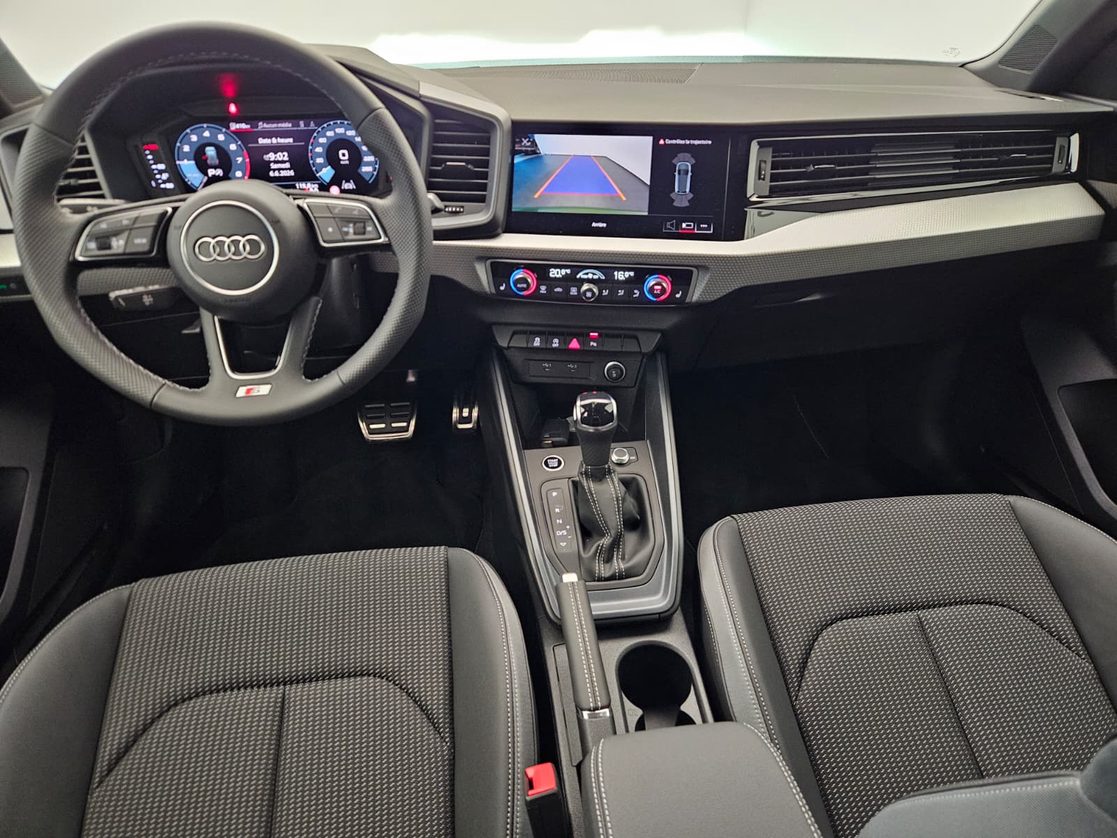 AUDI A1 Sportback 30 TFSI S Line Attraction S-tronic-image-9