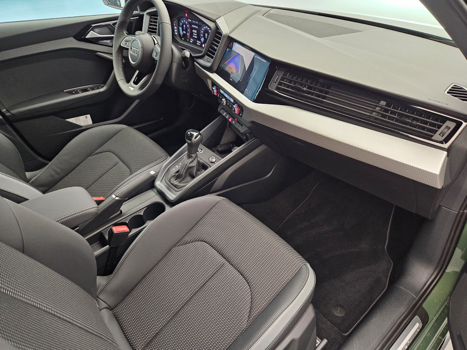 AUDI A1 Sportback 30 TFSI S Line Attraction S-tronic-image-11