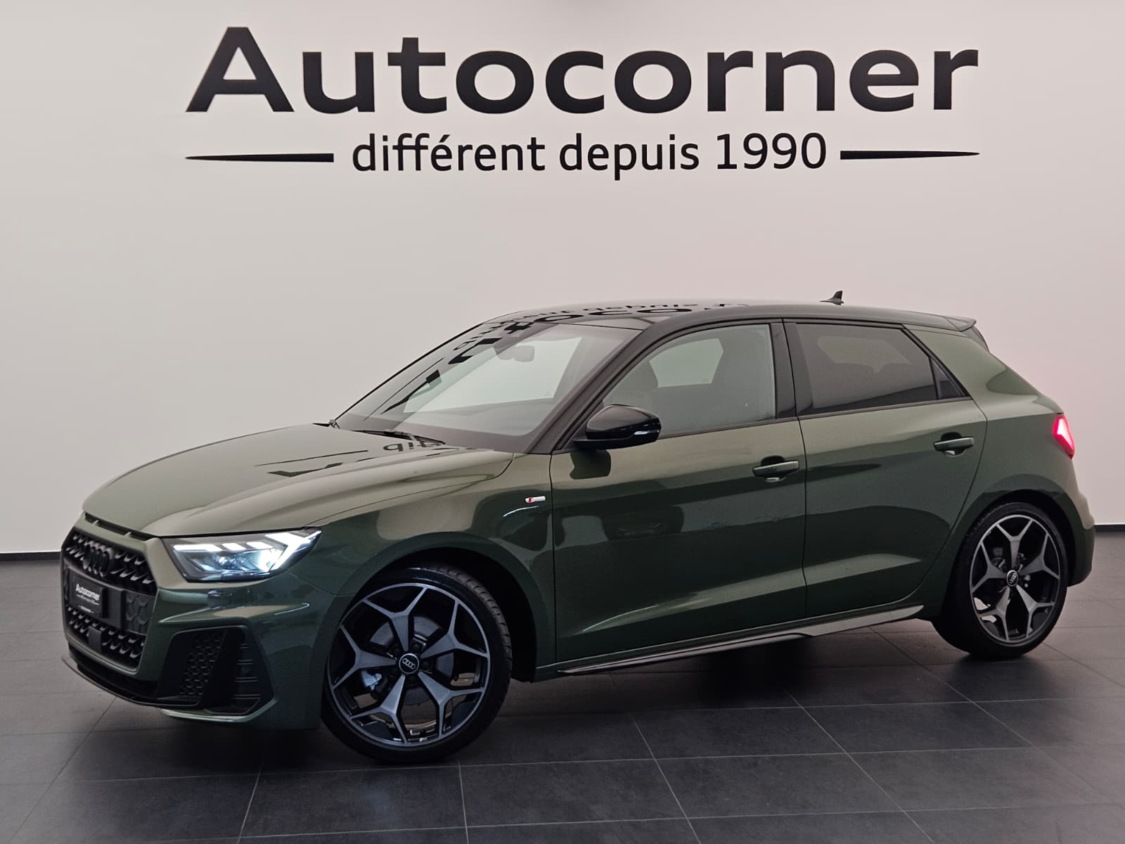 AUDI A1 Sportback 30 TFSI S Line Attraction S-tronic-image-0