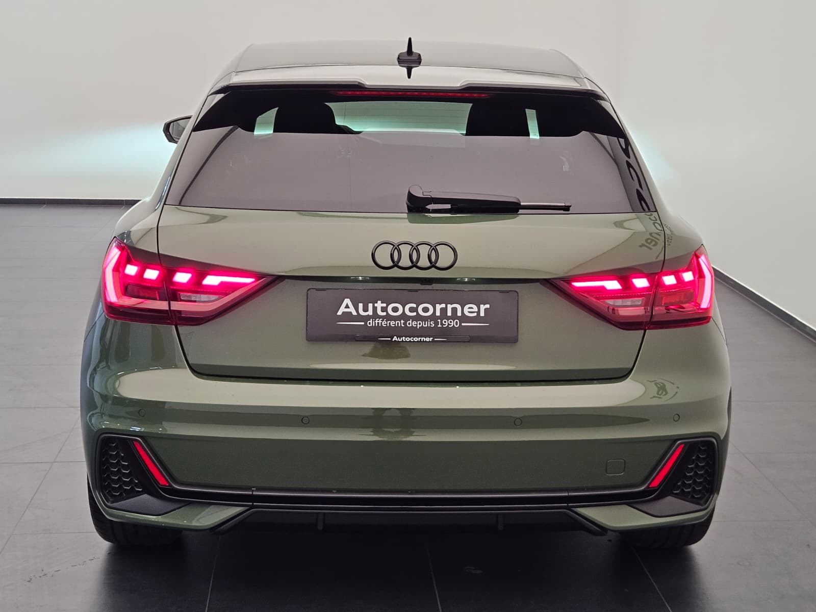 AUDI A1 Sportback 30 TFSI S Line Attraction S-tronic-image-7