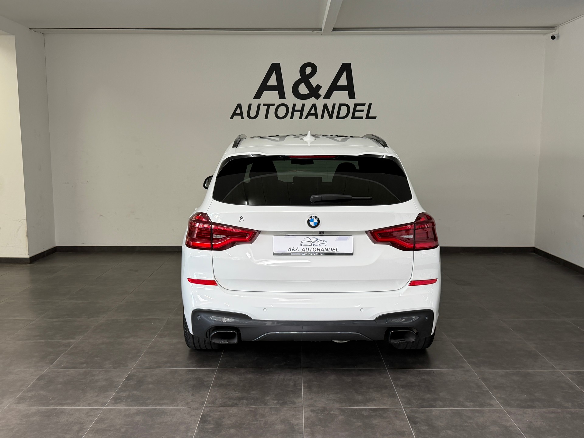 BMW X3 M40d Individual Steptronic-image-4