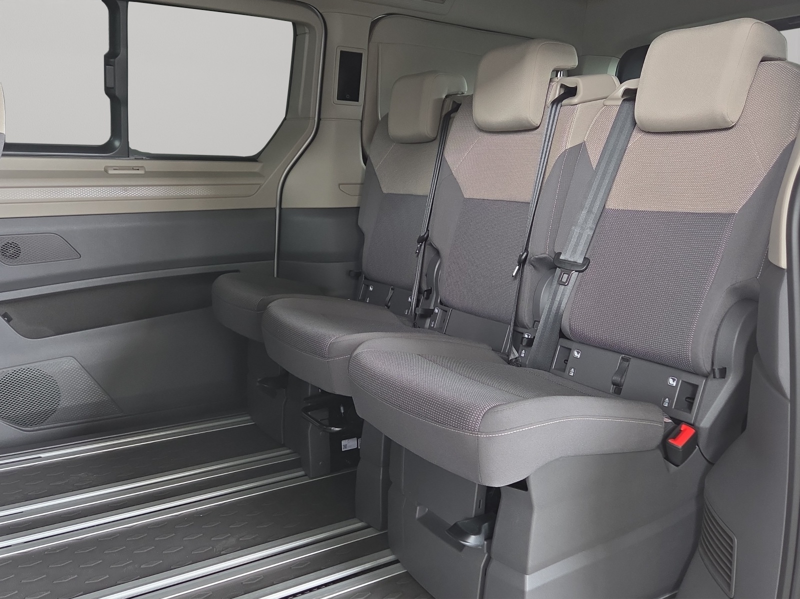 VW California 2.0 TDI Beach Tour Liberty-image-8