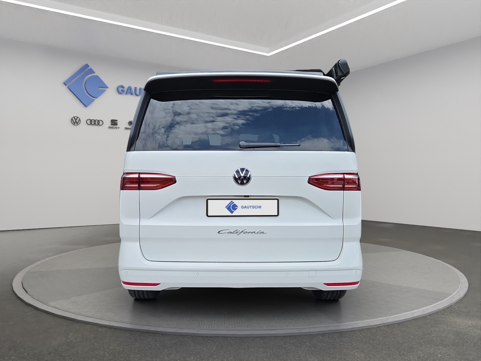 VW California 2.0 TDI Beach Tour Liberty-image-3