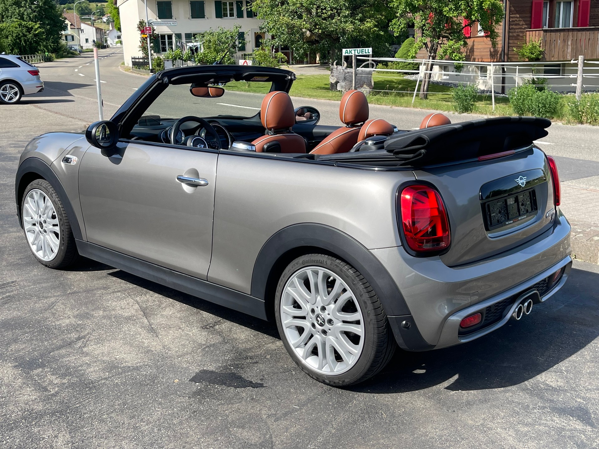 MINI Cooper SD Cabriolet Steptronic-image-7