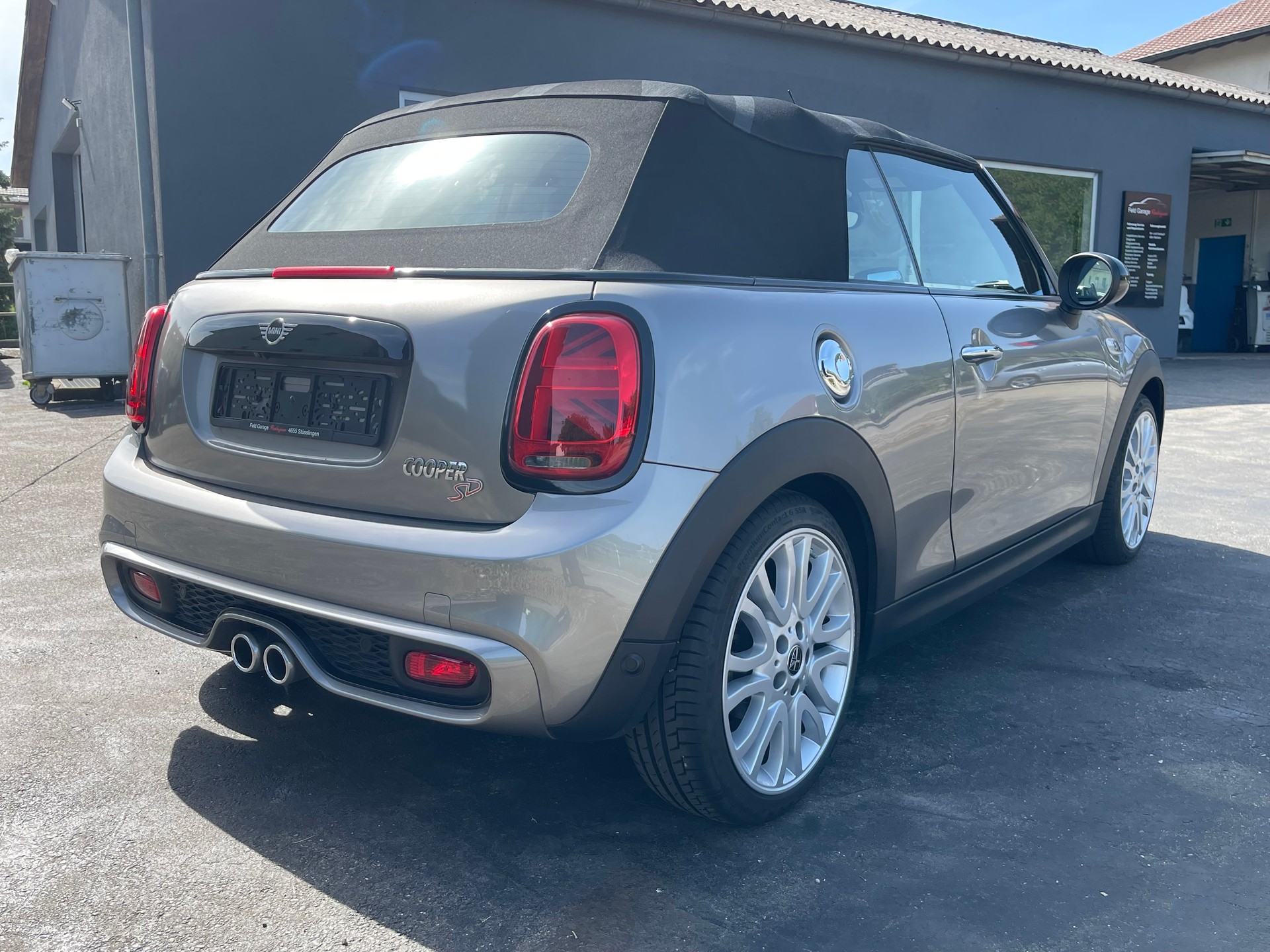 MINI Cooper SD Cabriolet Steptronic-image-9