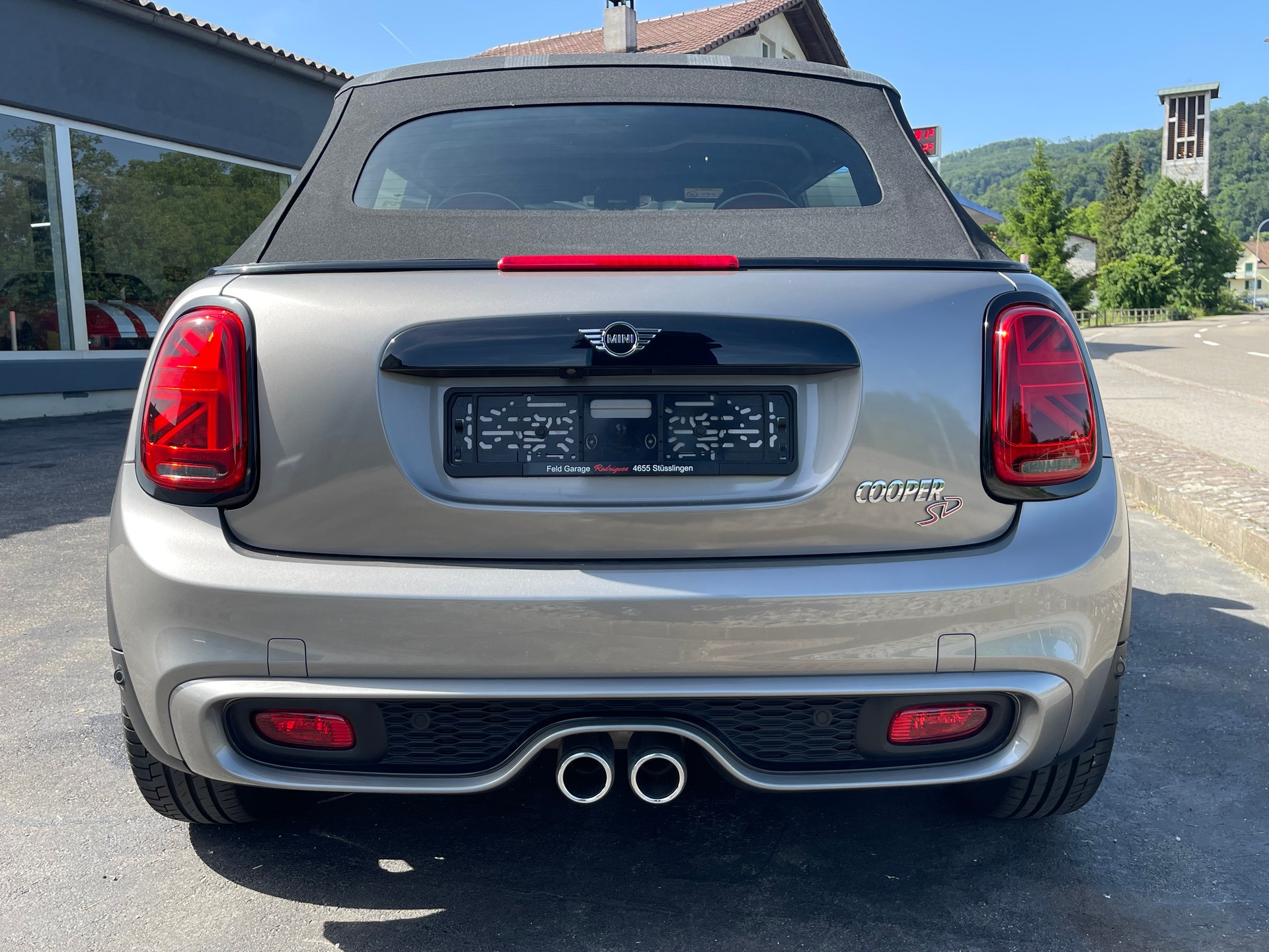 MINI Cooper SD Cabriolet Steptronic-image-8