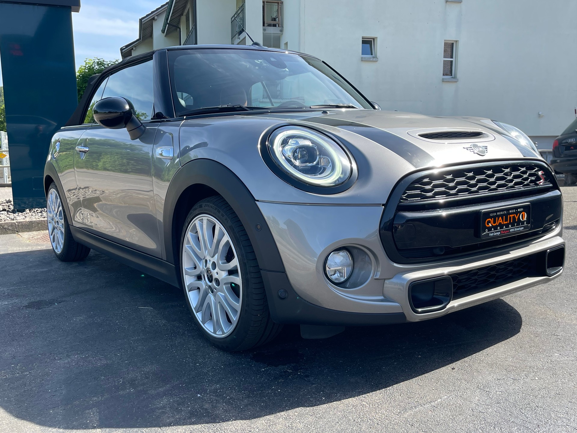 MINI Cooper SD Cabriolet Steptronic-image-12