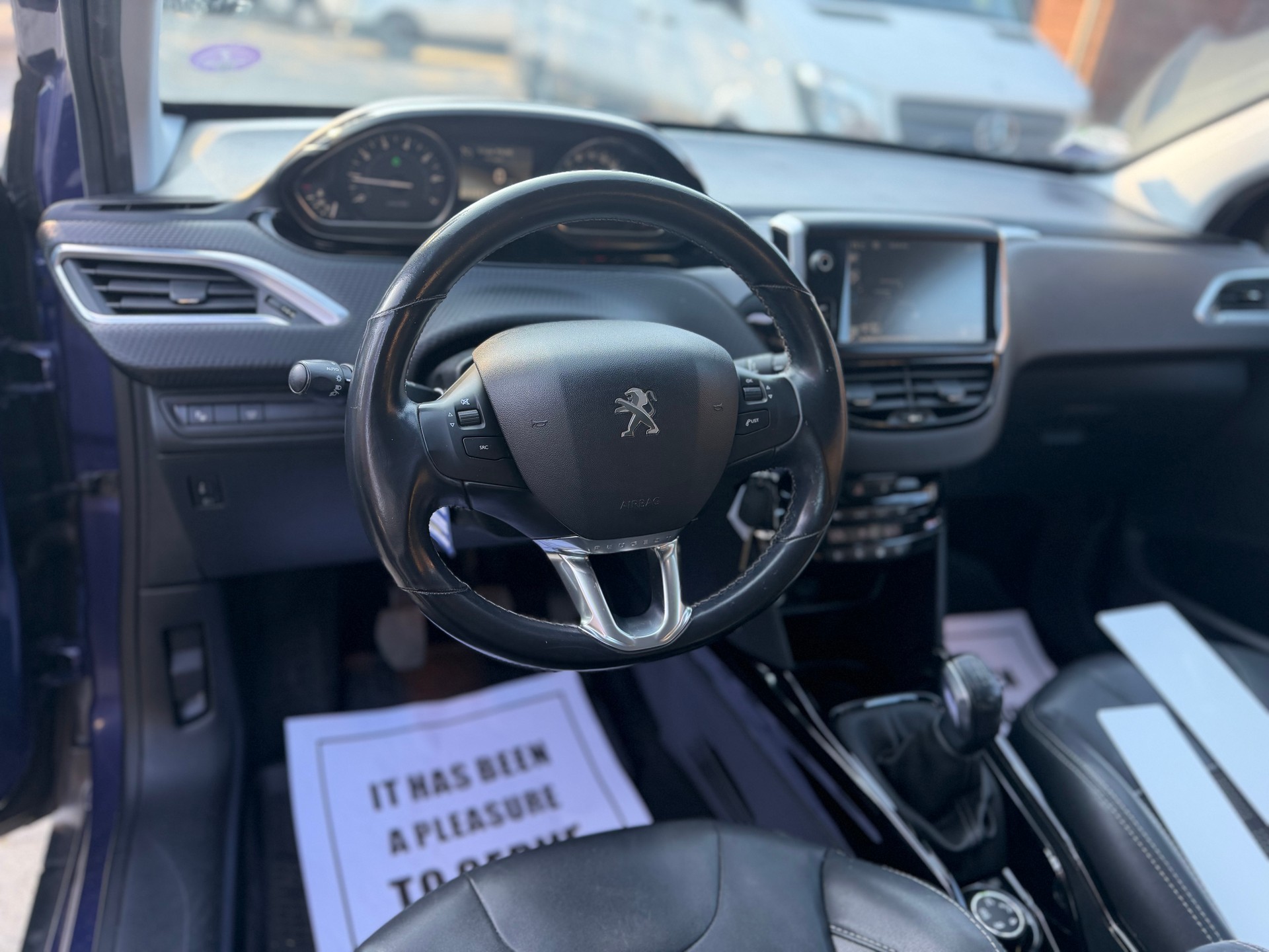 PEUGEOT 2008 1.2 PureTech Active-image-7
