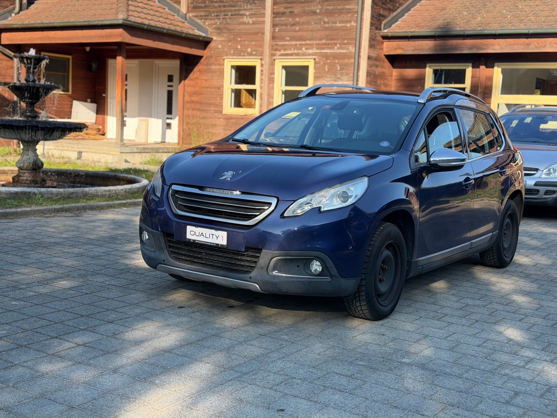 PEUGEOT 2008 1.2 PureTech Active-image-0