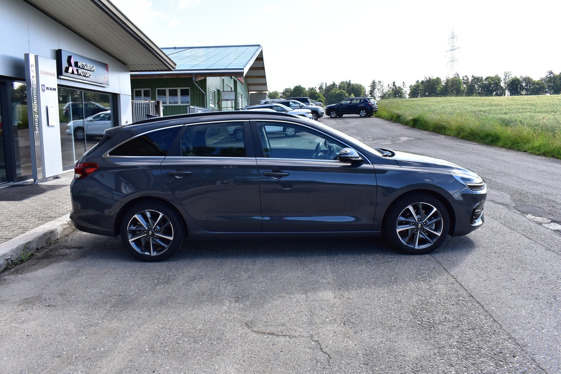 HYUNDAI i30 Wagon 1.5 T-GDi Vertex 48V MH DCT-image-2
