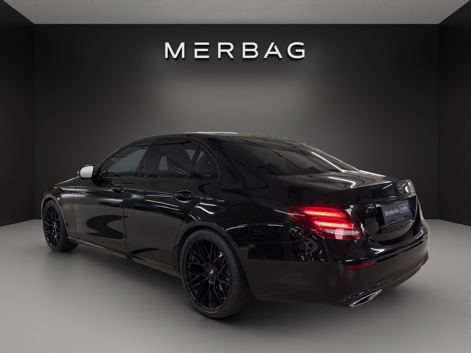 MERCEDES-BENZ E 200 Avantgarde 4Matic 9G-Tronic-image-5