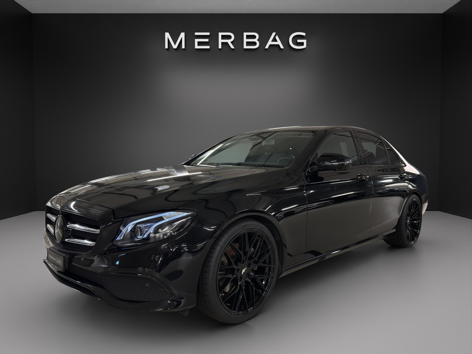 MERCEDES-BENZ E 200 Avantgarde 4Matic 9G-Tronic-image-2