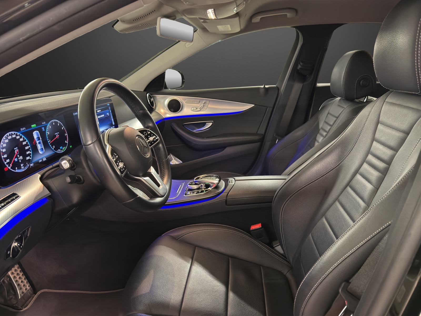 MERCEDES-BENZ E 200 Avantgarde 4Matic 9G-Tronic-image-11