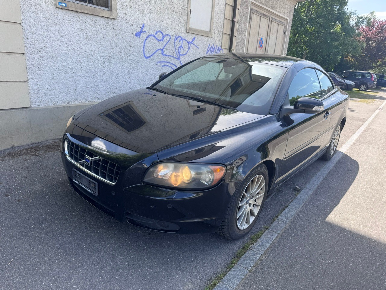 VOLVO C70 2.4i Kinetic-image-1