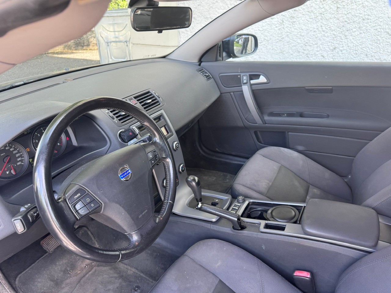 VOLVO C70 2.4i Kinetic-image-8