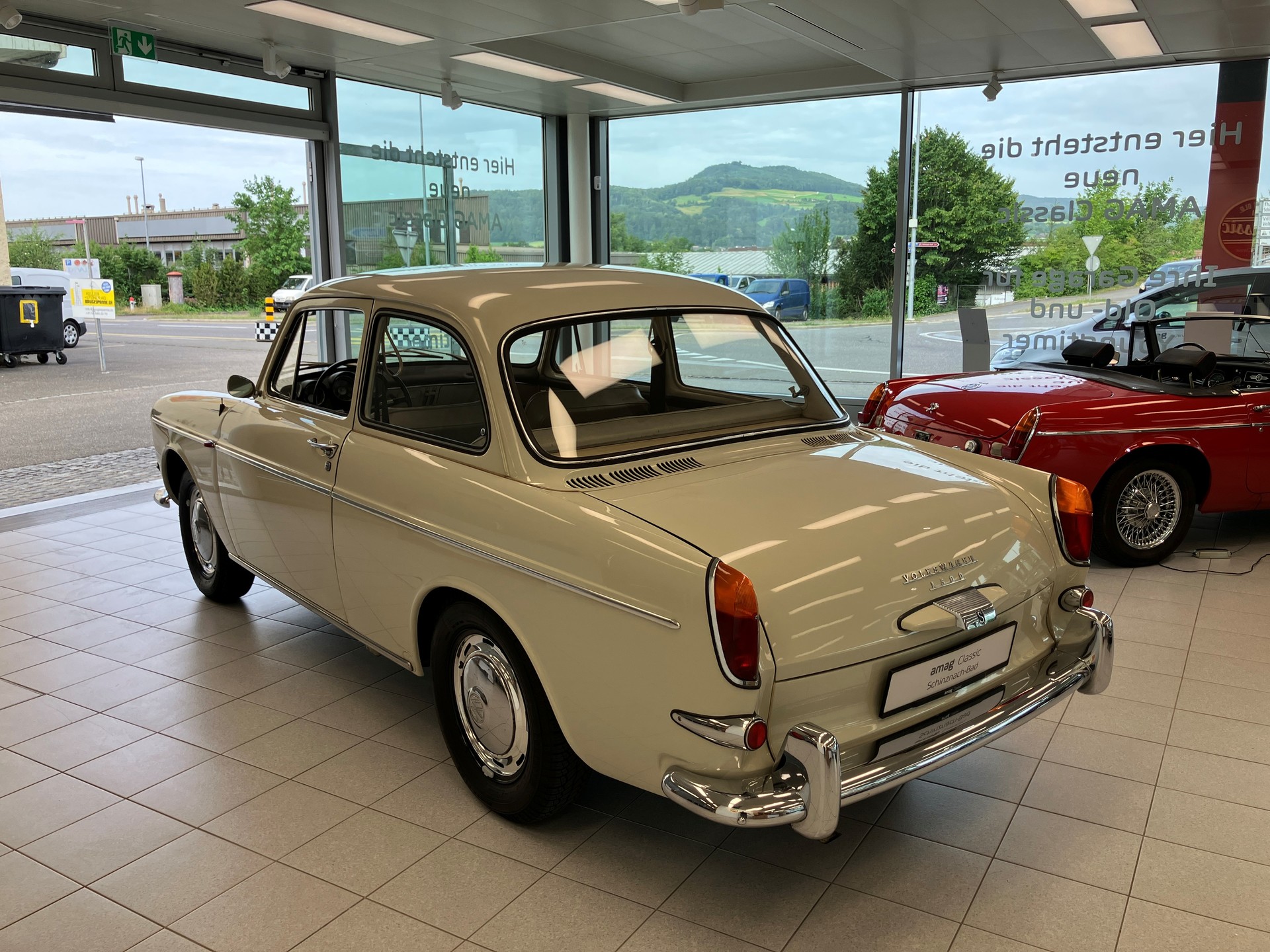 VW 1500 S Limousine-image-4