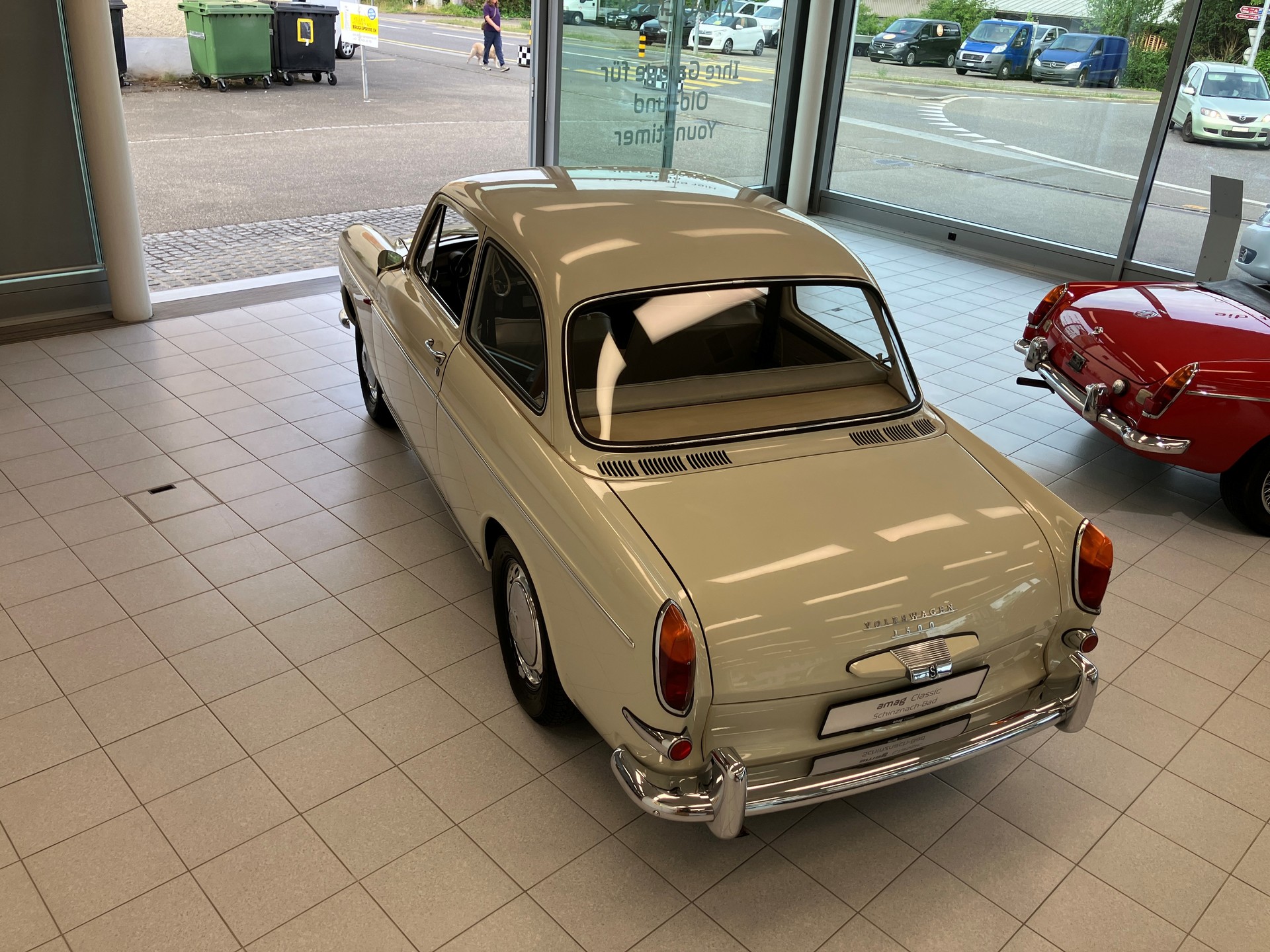 VW 1500 S Limousine-image-8