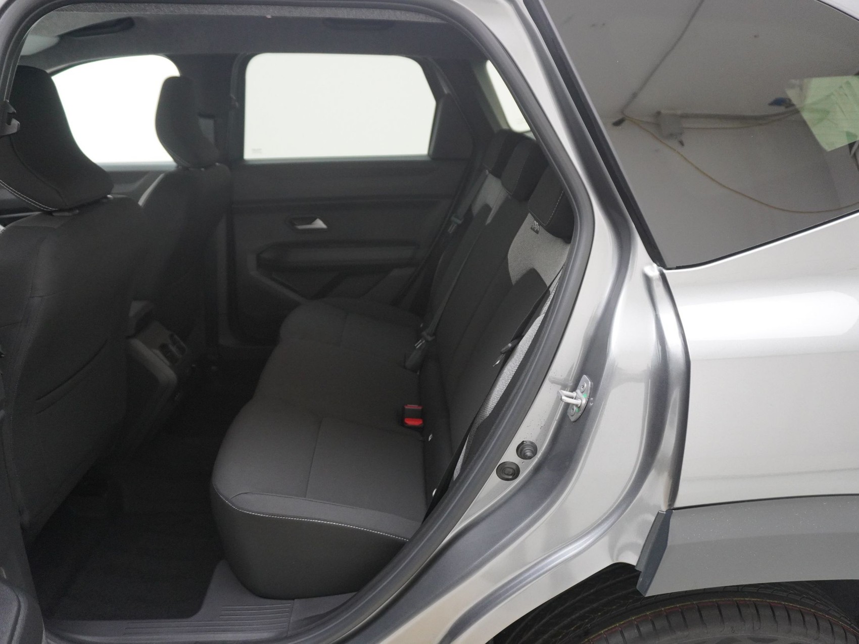 DACIA Bigster 1.8 Hybrid Journey-image-12