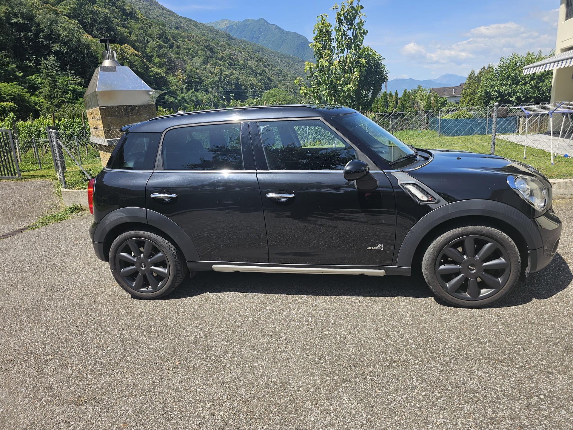 MINI Countryman Cooper S ALL4 Snowhill-image-2