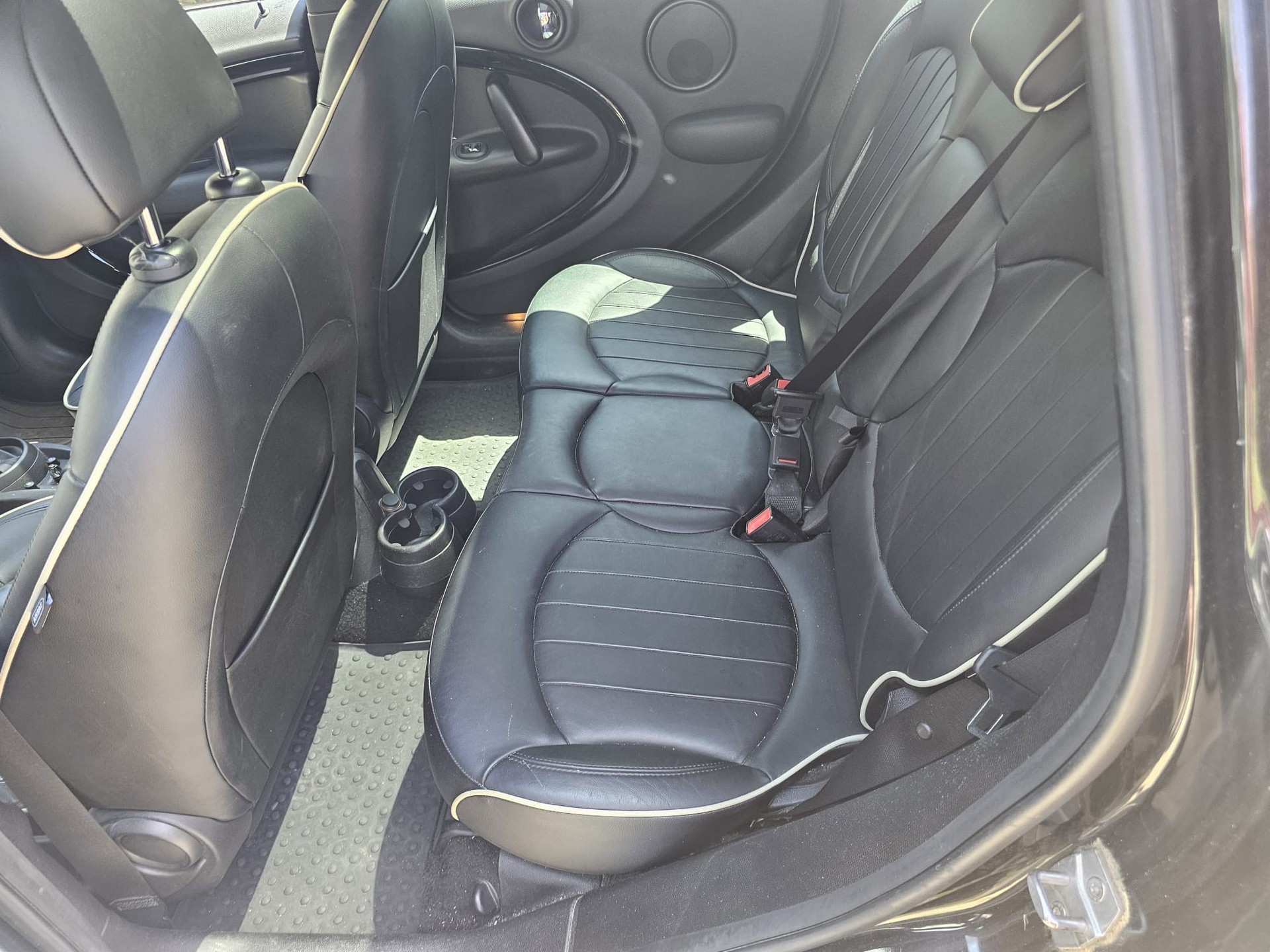 MINI Countryman Cooper S ALL4 Snowhill-image-8