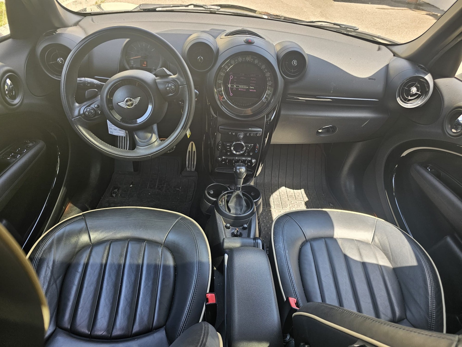MINI Countryman Cooper S ALL4 Snowhill-image-6