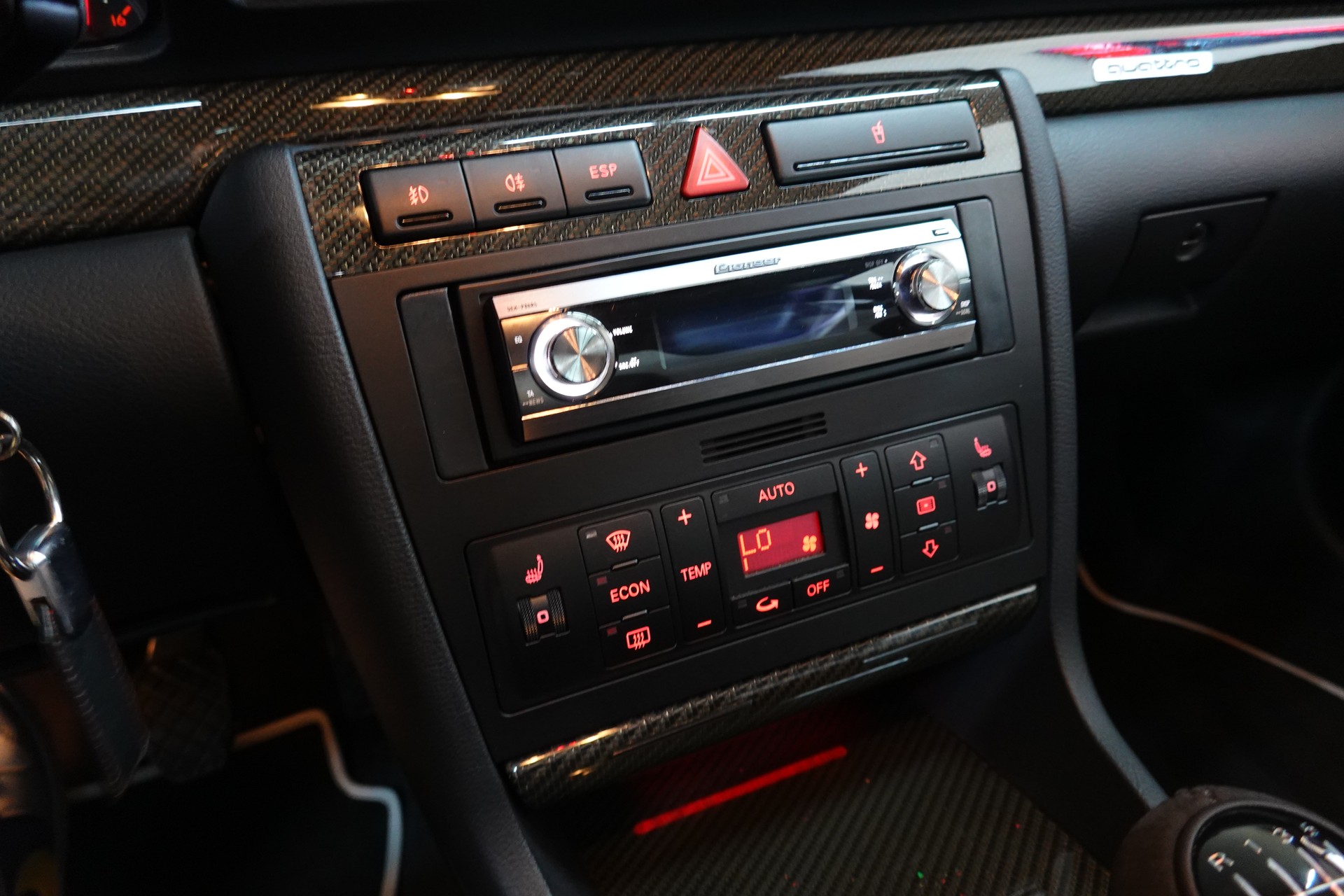 AUDI RS4 AVANT QUATTRO CH-FZ ERST BESITZ ERST 99tKM TRAUM ZUSTAND-image-35