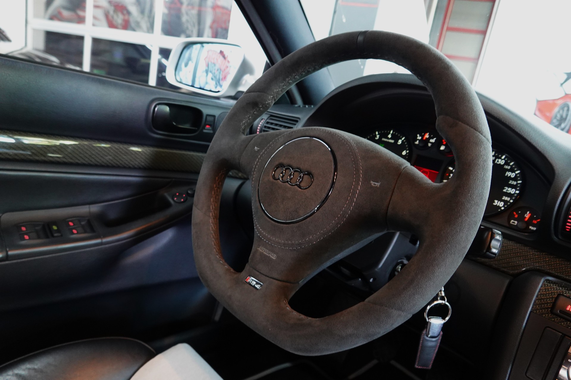 AUDI RS4 AVANT QUATTRO CH-FZ ERST BESITZ ERST 99tKM TRAUM ZUSTAND-image-60