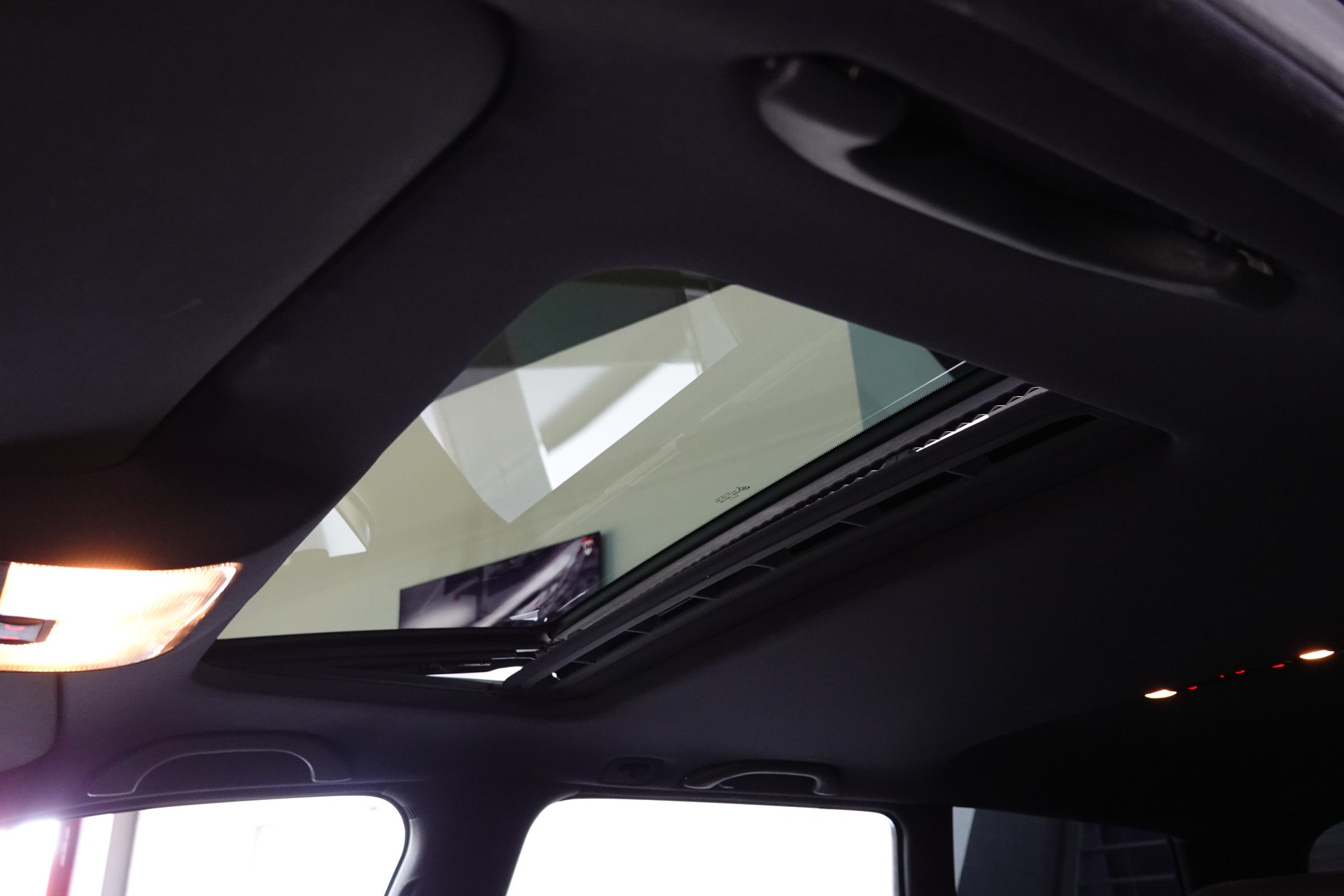 AUDI RS4 AVANT QUATTRO CH-FZ ERST BESITZ ERST 99tKM TRAUM ZUSTAND-image-42