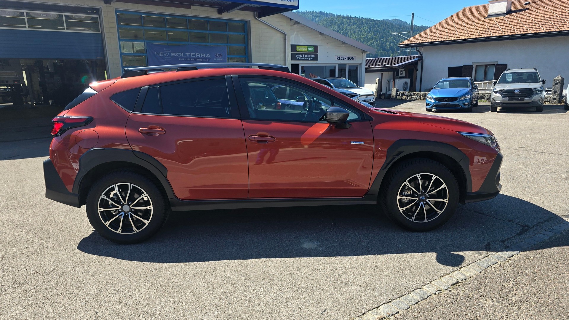 SUBARU Crosstrek 2.0i e-Boxer Swiss Plus-image-3