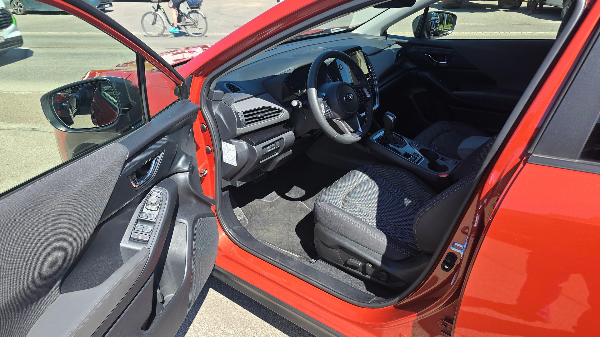 SUBARU Crosstrek 2.0i e-Boxer Swiss Plus-image-8