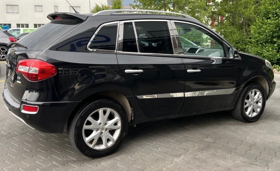 RENAULT Koleos 2.5 Expression 4x4-image-1
