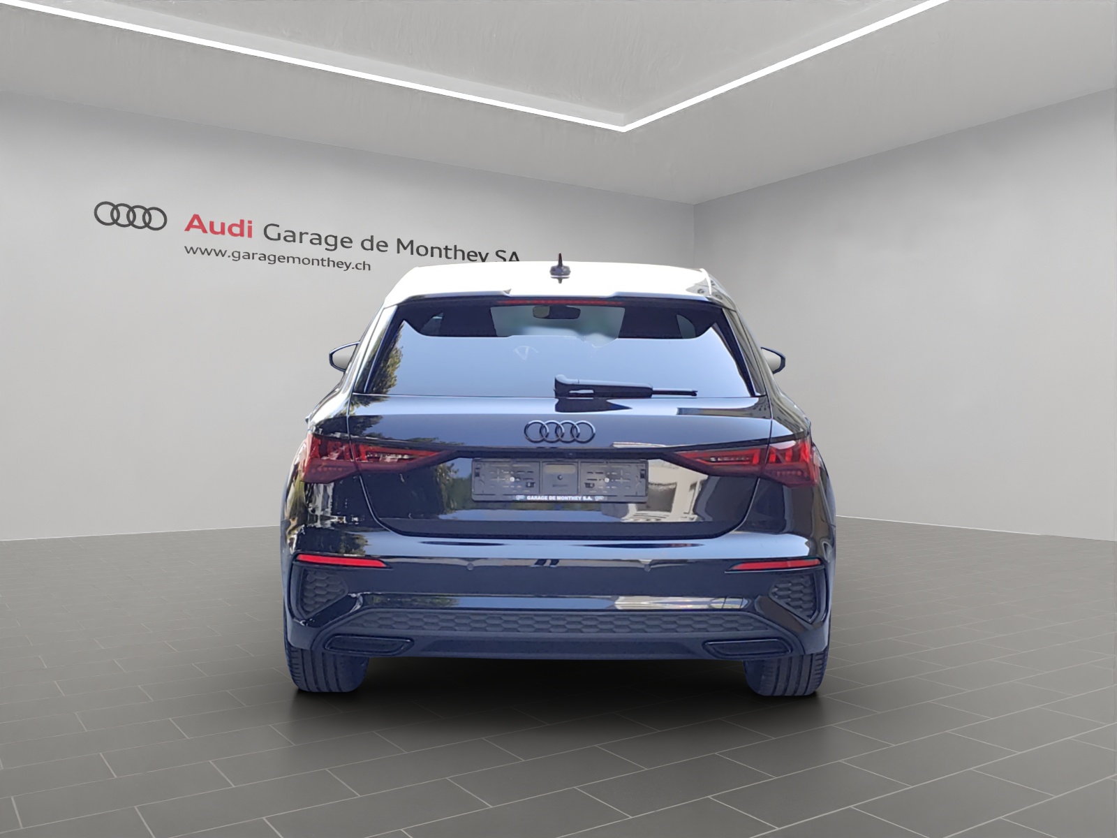 AUDI A3 Sportback 35 TFSI S line Attraction S-tronic-image-3