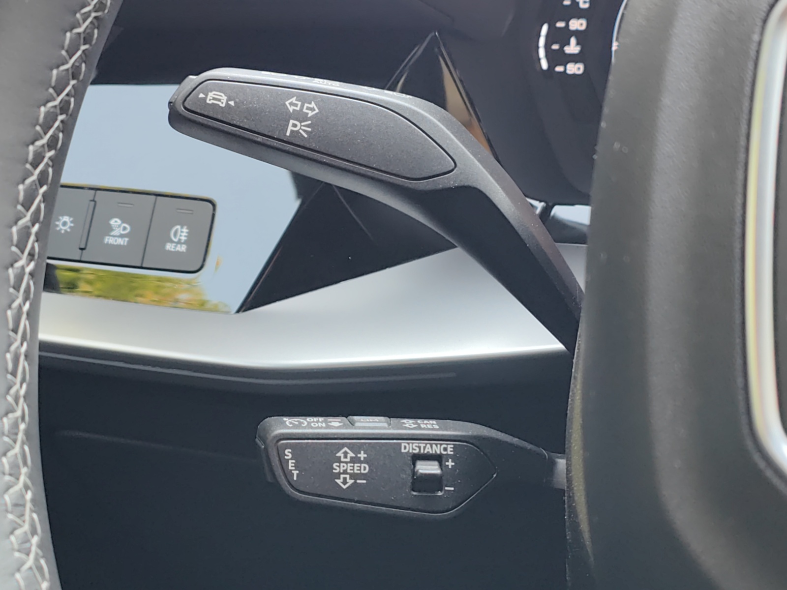 AUDI A3 Sportback 35 TFSI S line Attraction S-tronic-image-13