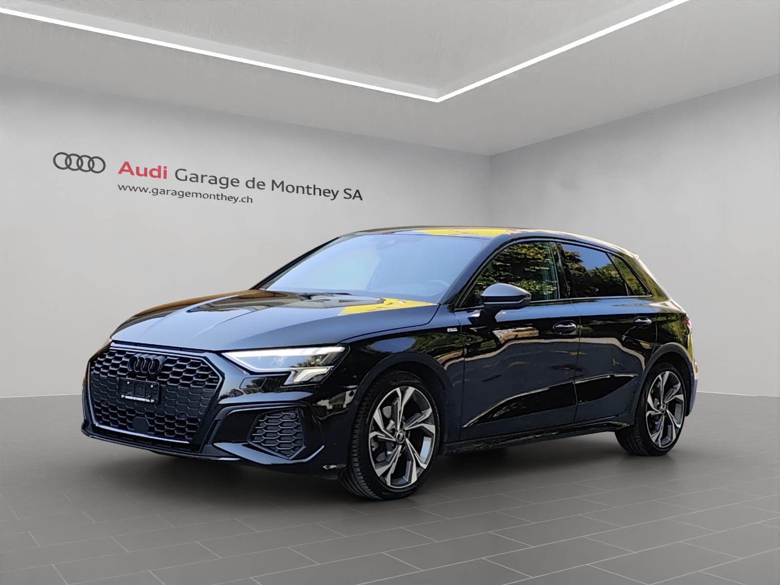 AUDI A3 Sportback 35 TFSI S line Attraction S-tronic-image-0