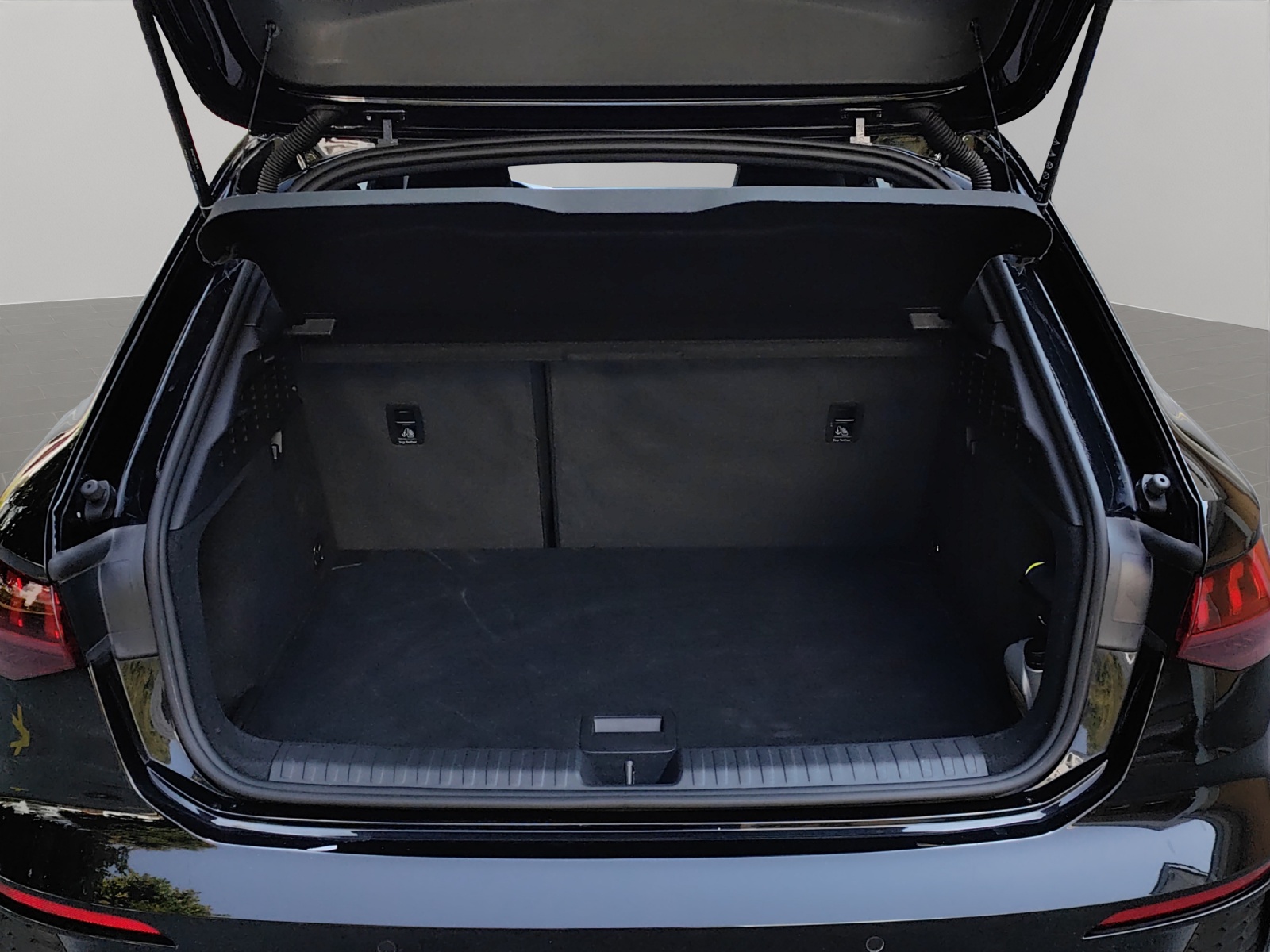 AUDI A3 Sportback 35 TFSI S line Attraction S-tronic-image-15
