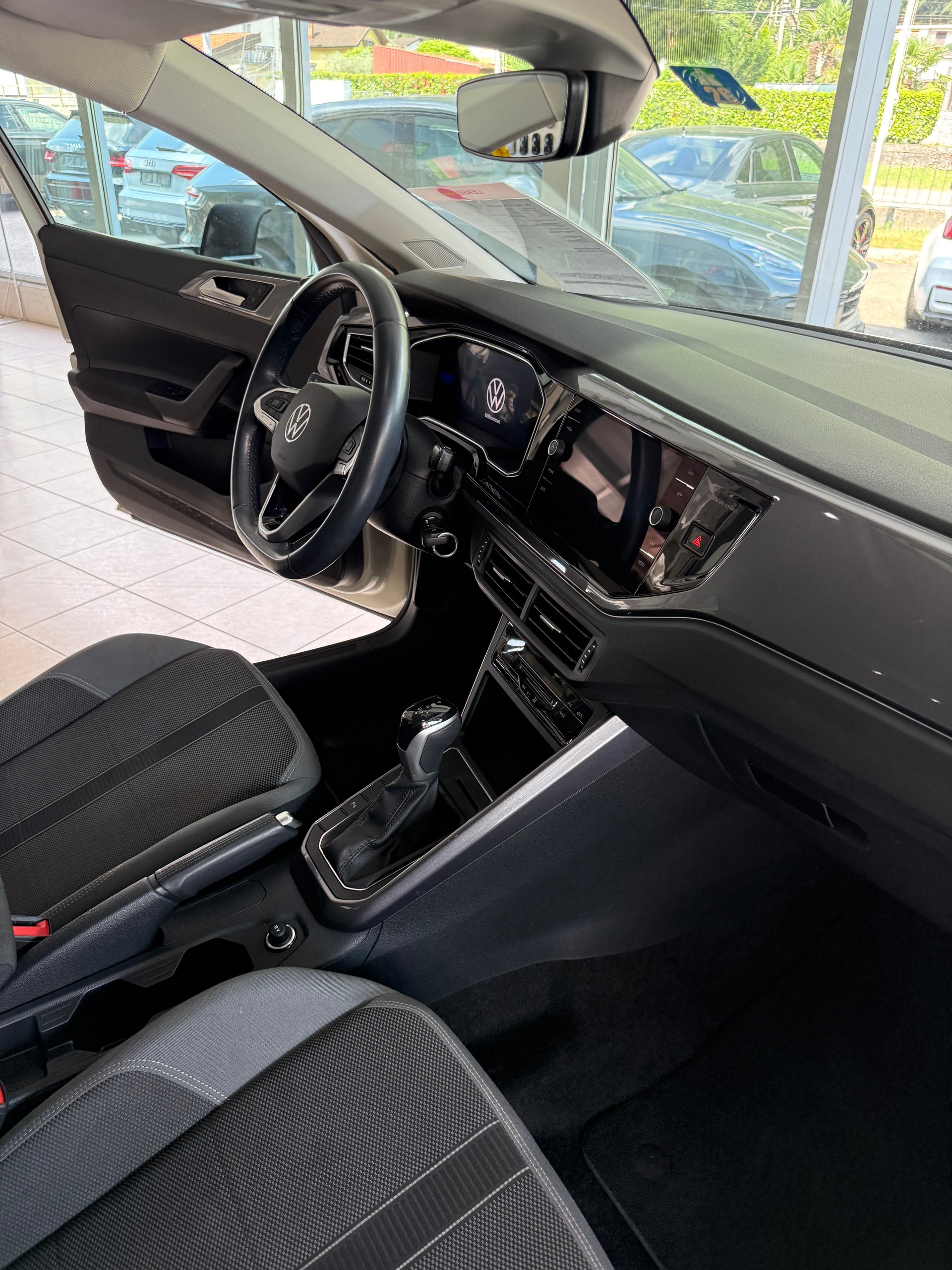 VW Polo 1.0 TSI Life DSG-image-11