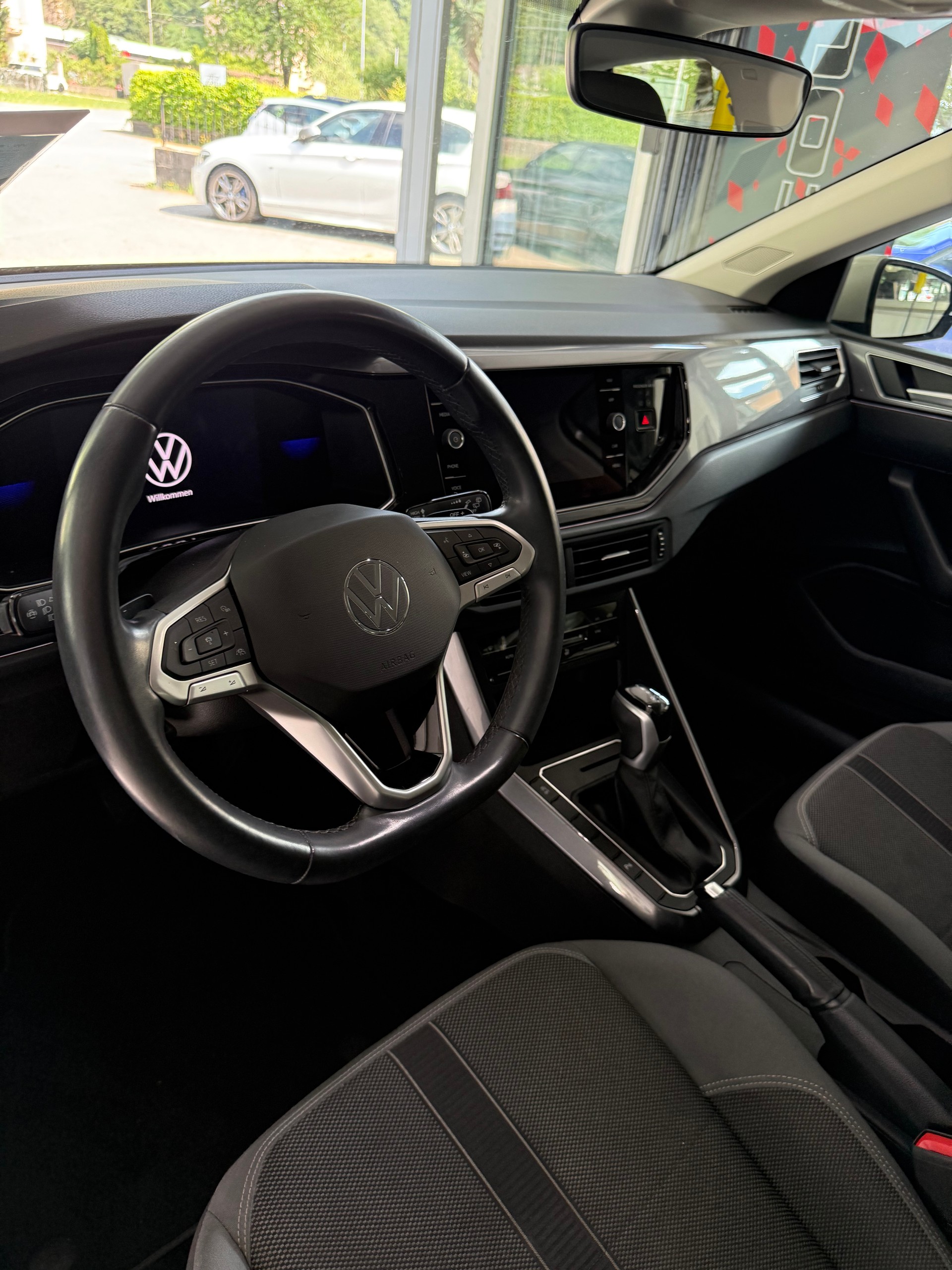 VW Polo 1.0 TSI Life DSG-image-9