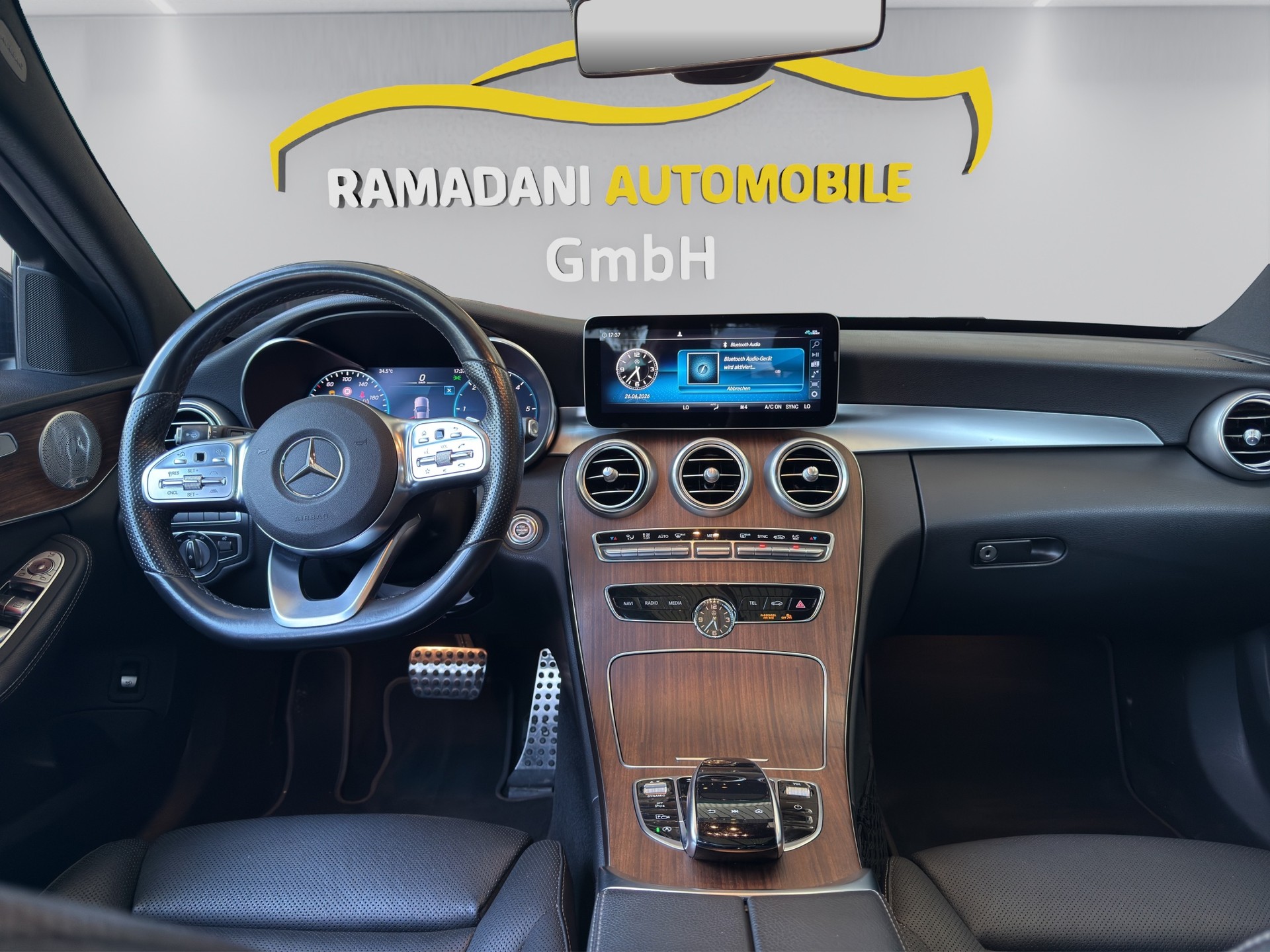MERCEDES-BENZ C 300 d AMG Line 4Matic 9G-Tronic-image-11
