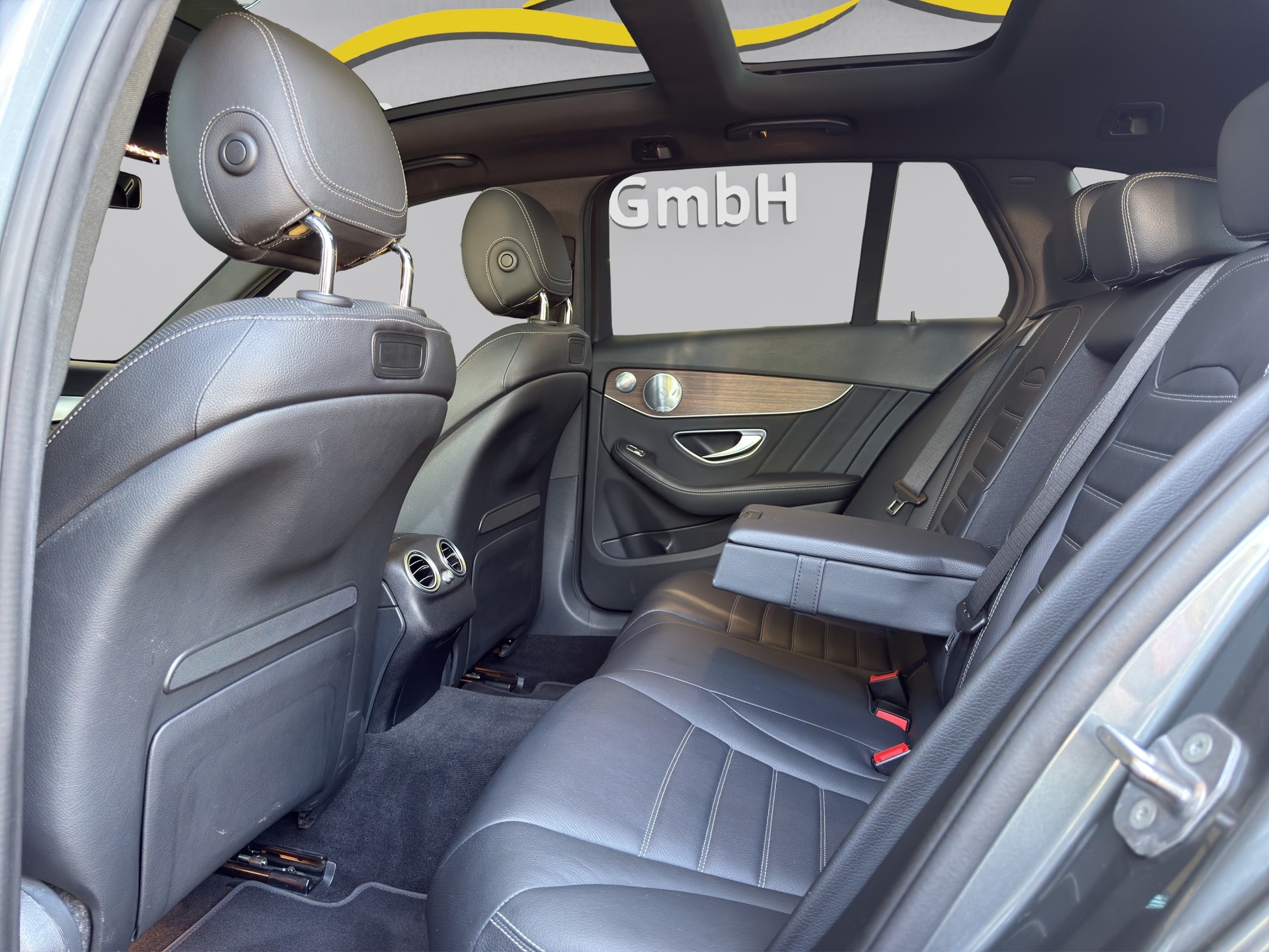 MERCEDES-BENZ C 300 d AMG Line 4Matic 9G-Tronic-image-7