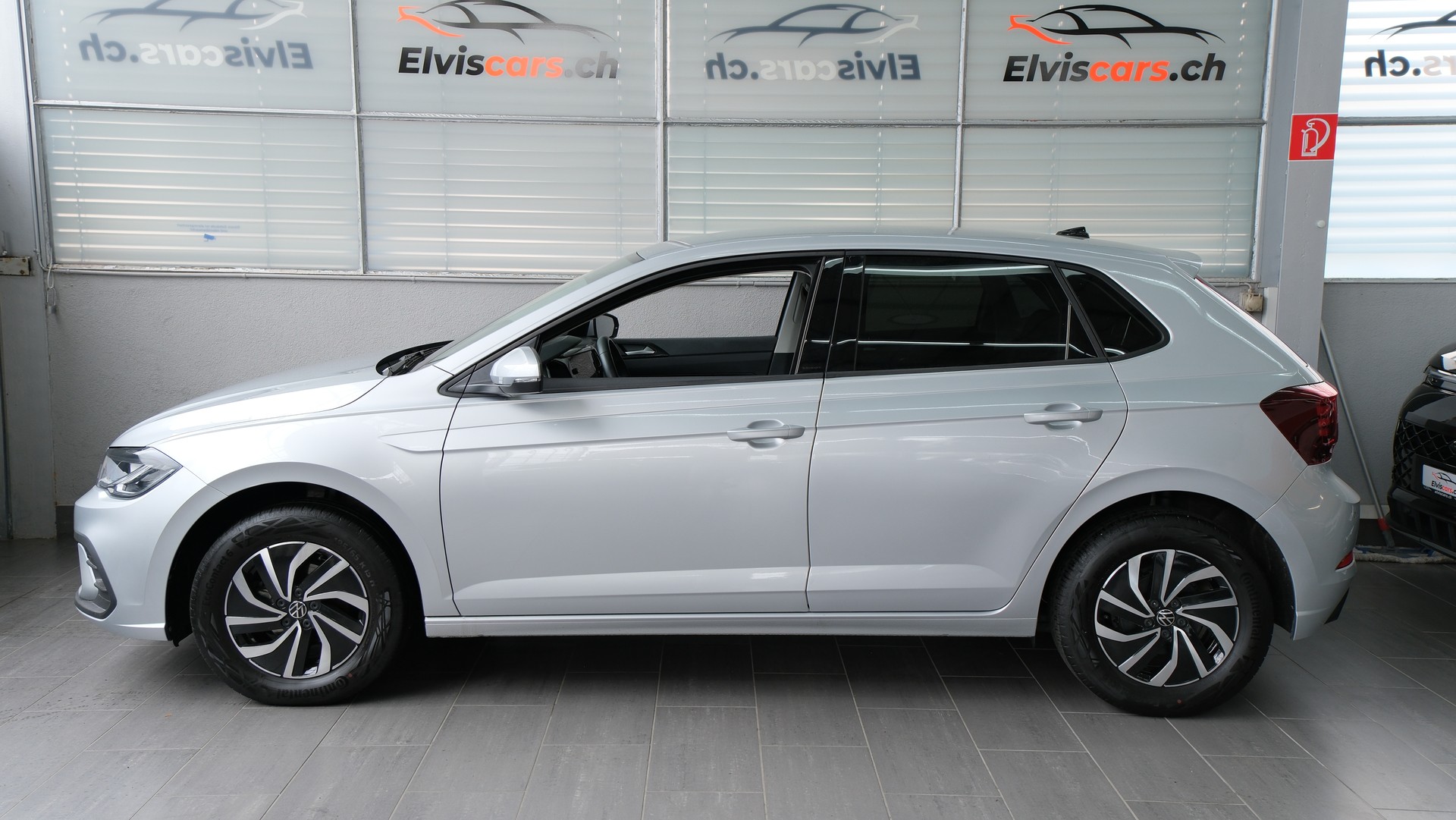 VW Polo 1.0 TSI Life DSG-image-8