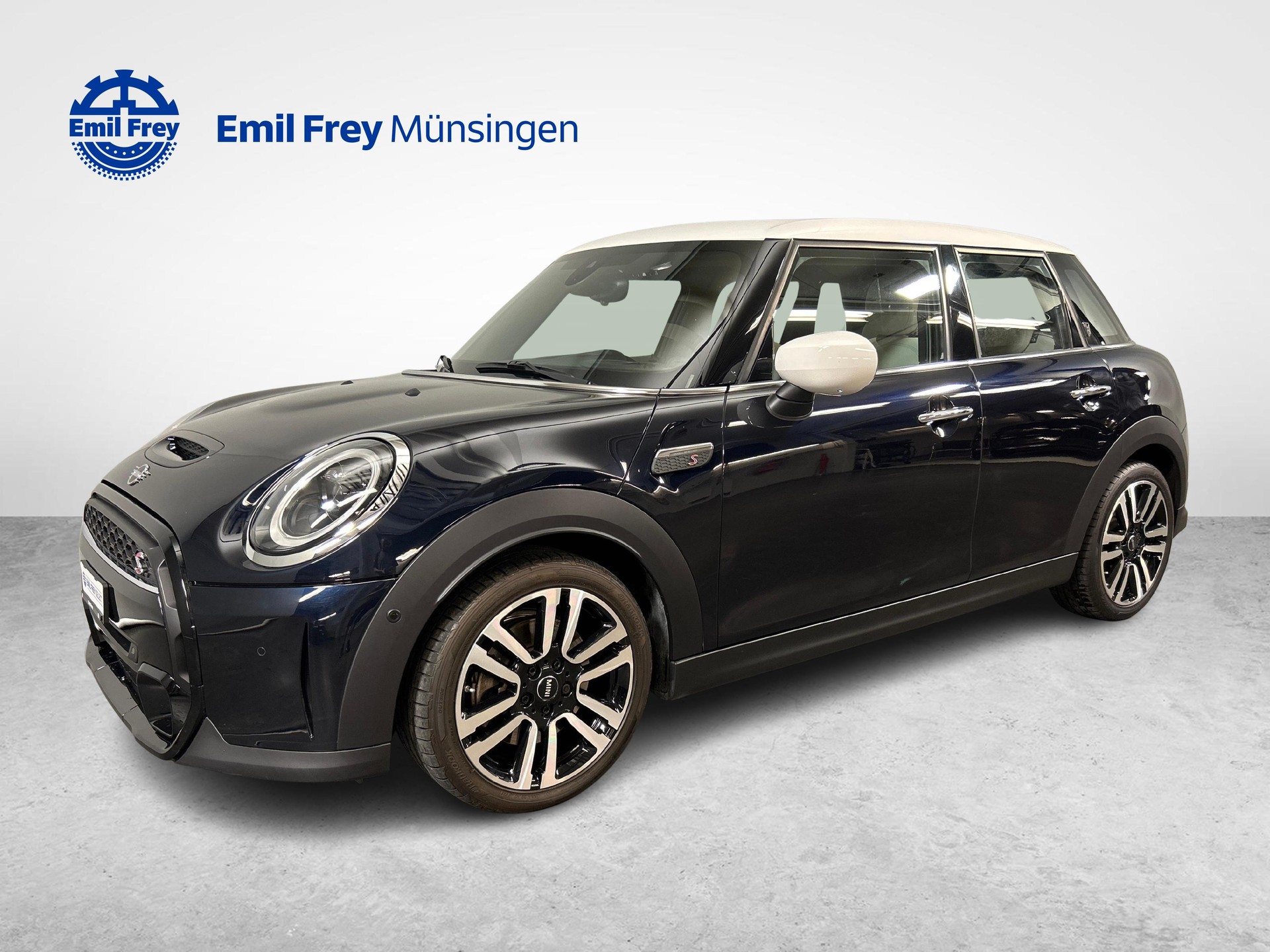 MINI F55 2.0i Cooper S SDKG-image-1