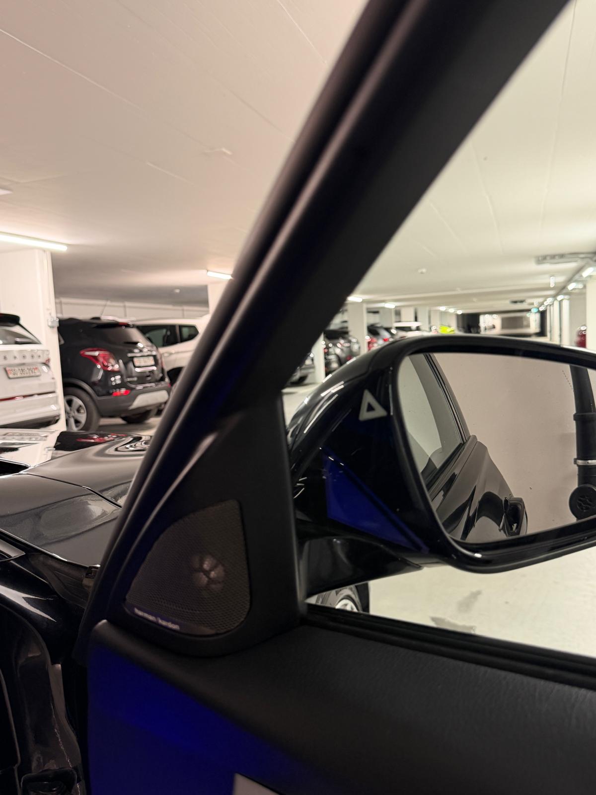 BMW 320d xDrive Touring Edition M Sport Steptronic-image-12