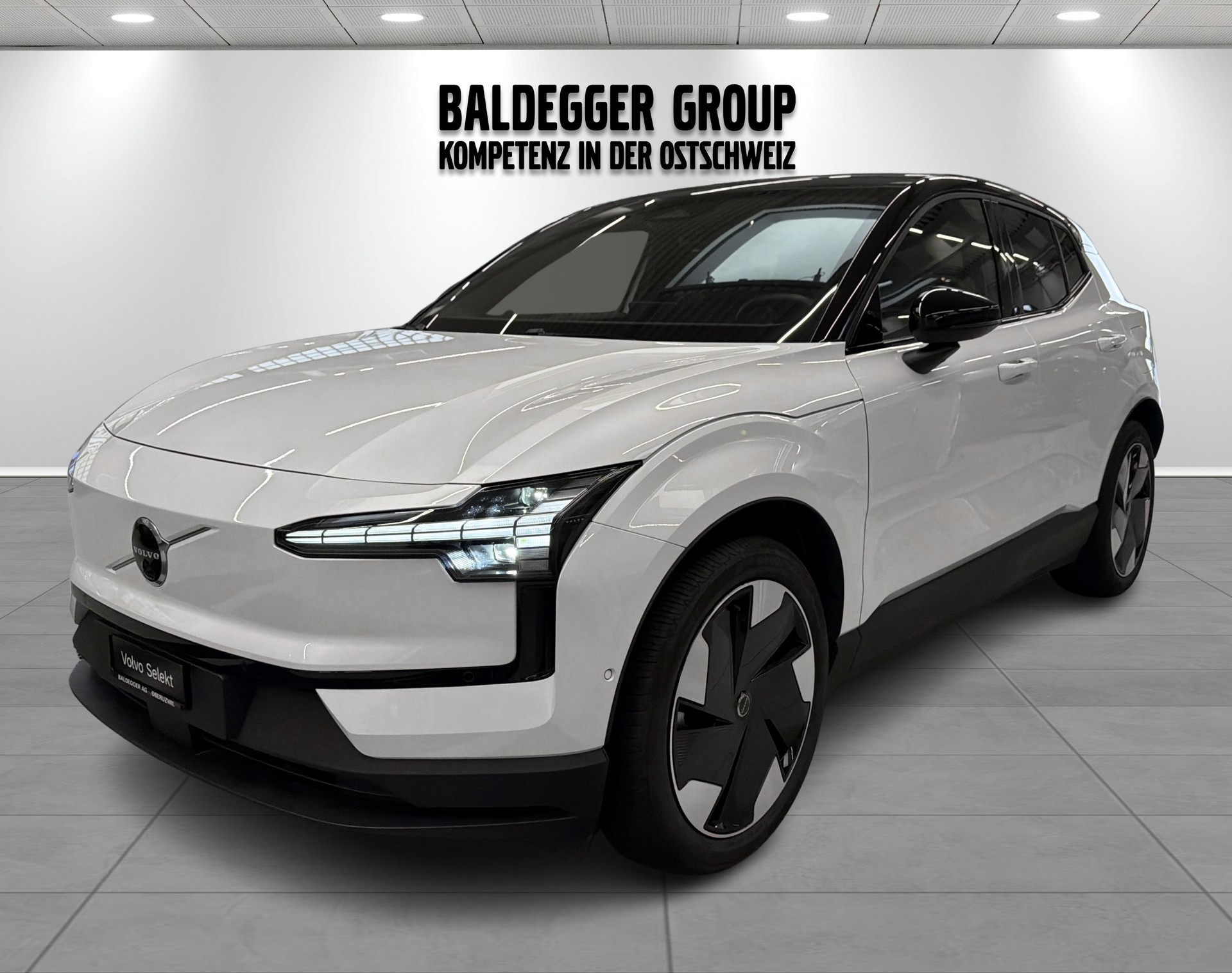 VOLVO EX 30 E60 Twin Ultra Performanc-image-5